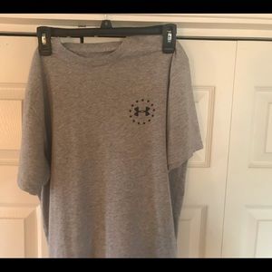 Under Armour short sleeve t shirt size M